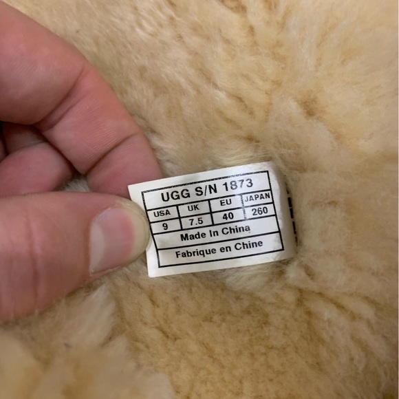 Tan Ugg Australia Bailey Button Triplet II Boots - Picture 5 of 6